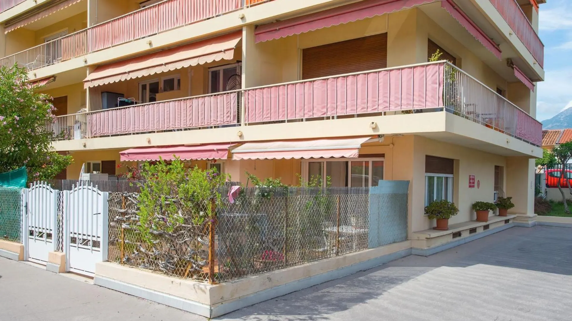 Appartement Carnoles Pres Des Plages Roquebrune-Cap-Martin